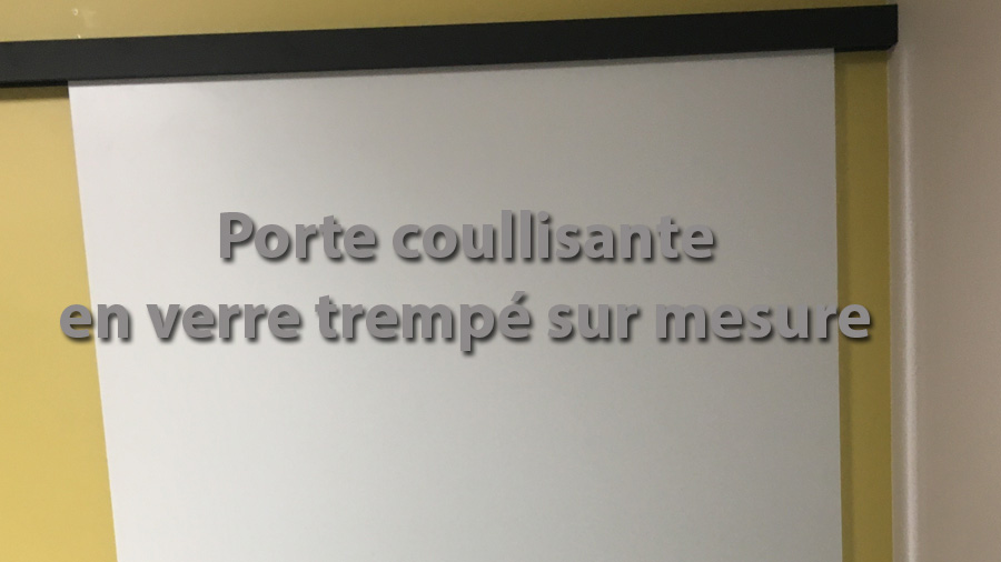 PORTE COULISSANTE INTÉRIEURE EN VERRE SUR MESURE