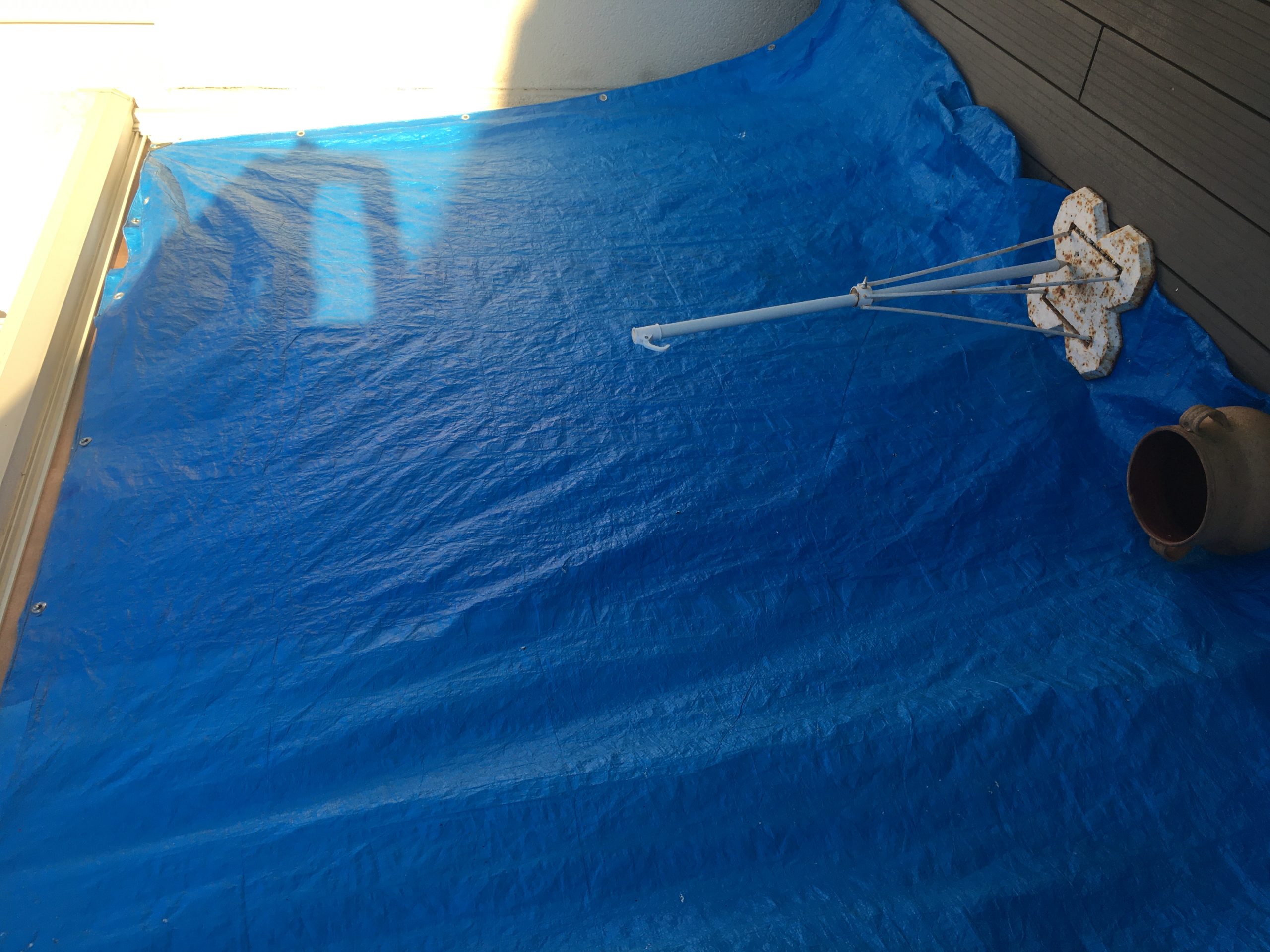 Dépannage avec mise hors d'eau et hors d'air d'une baie vitrée cassée à La Rochelle