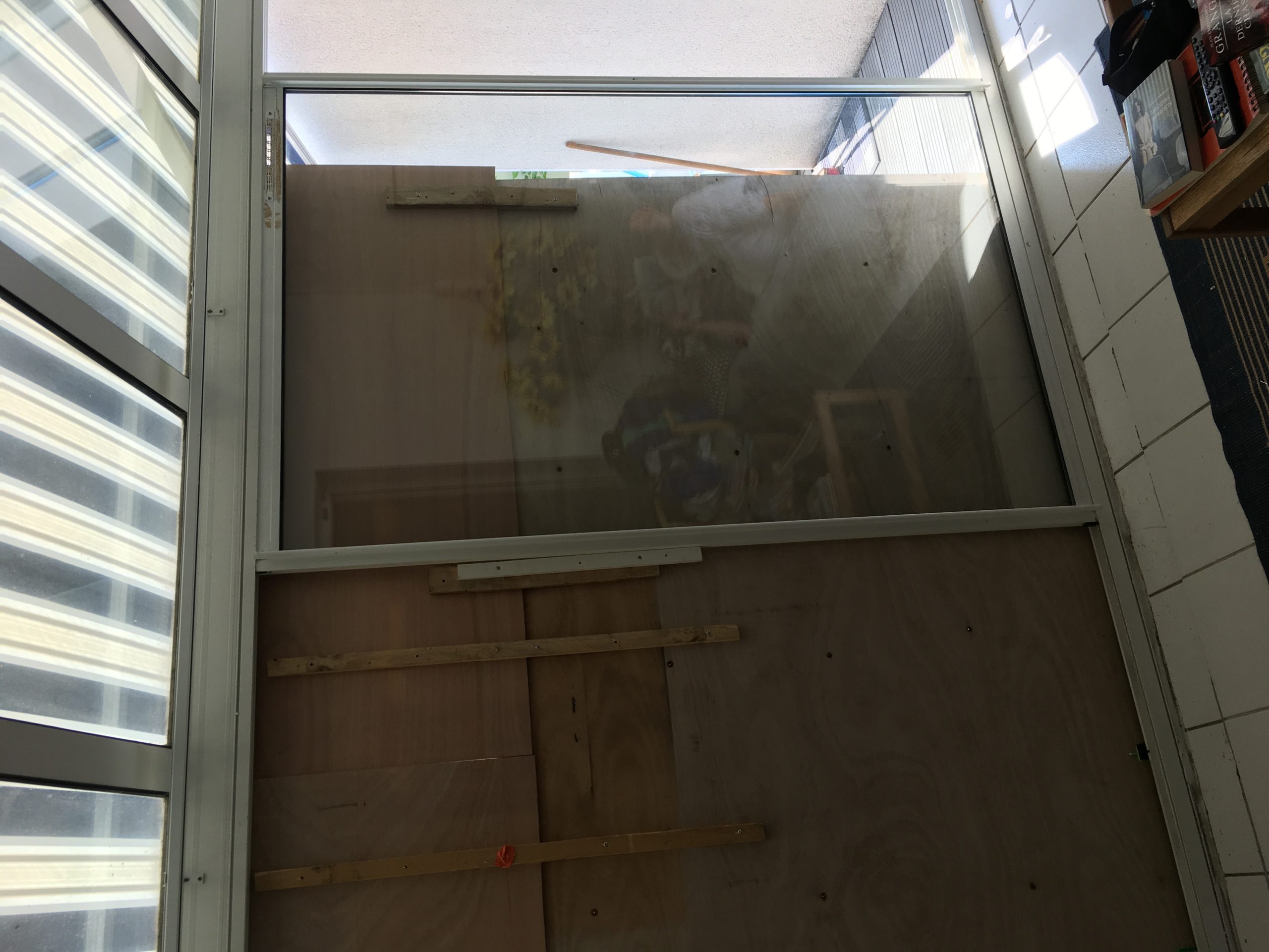 Fermeture et mise en sécurité d'une baie vitrée à La Rochelle