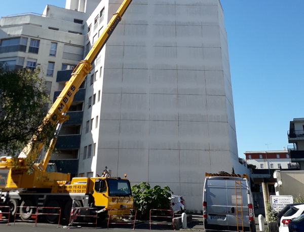 Chantier difficile à La Rochelle : Rénovation des menuiseries d’un appartement au 6ème étage