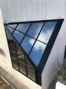 Verrière d'angle diamant contemporaine La Rochelle