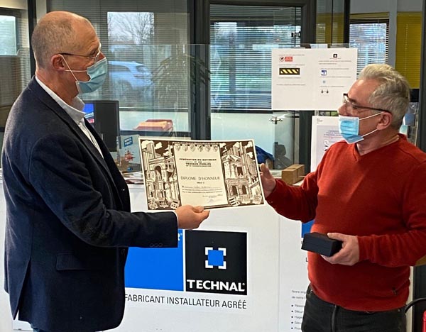 Gilles Alarcon, Remise du diplôme d'honneur de la fédération Francaise du Bâtiment à Gilles Alarcon