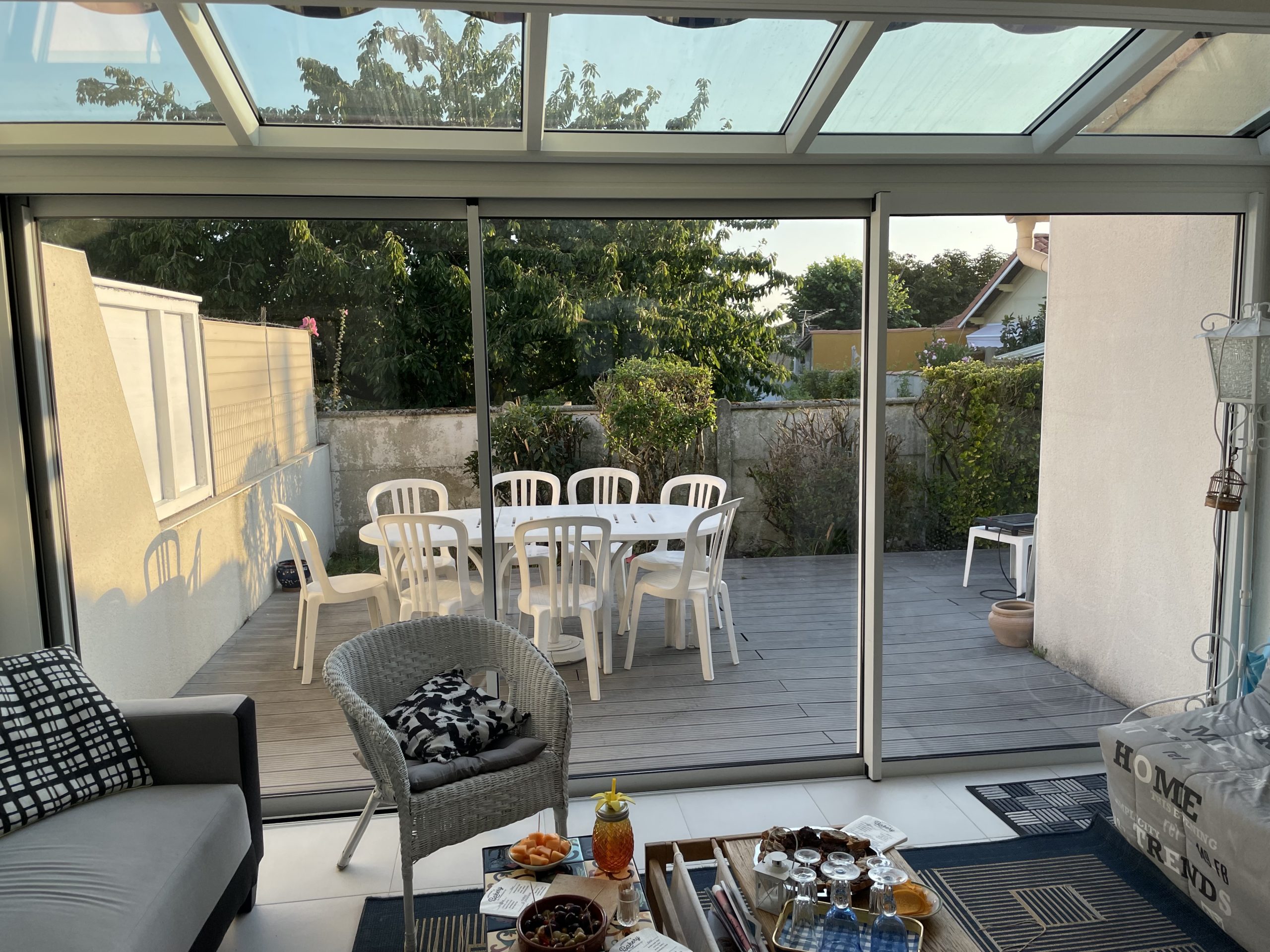 Entreprise spécialisée dans l'extension maison véranda, exemple d'une extension de maison à Vaux sur Mer, proche de Royan.